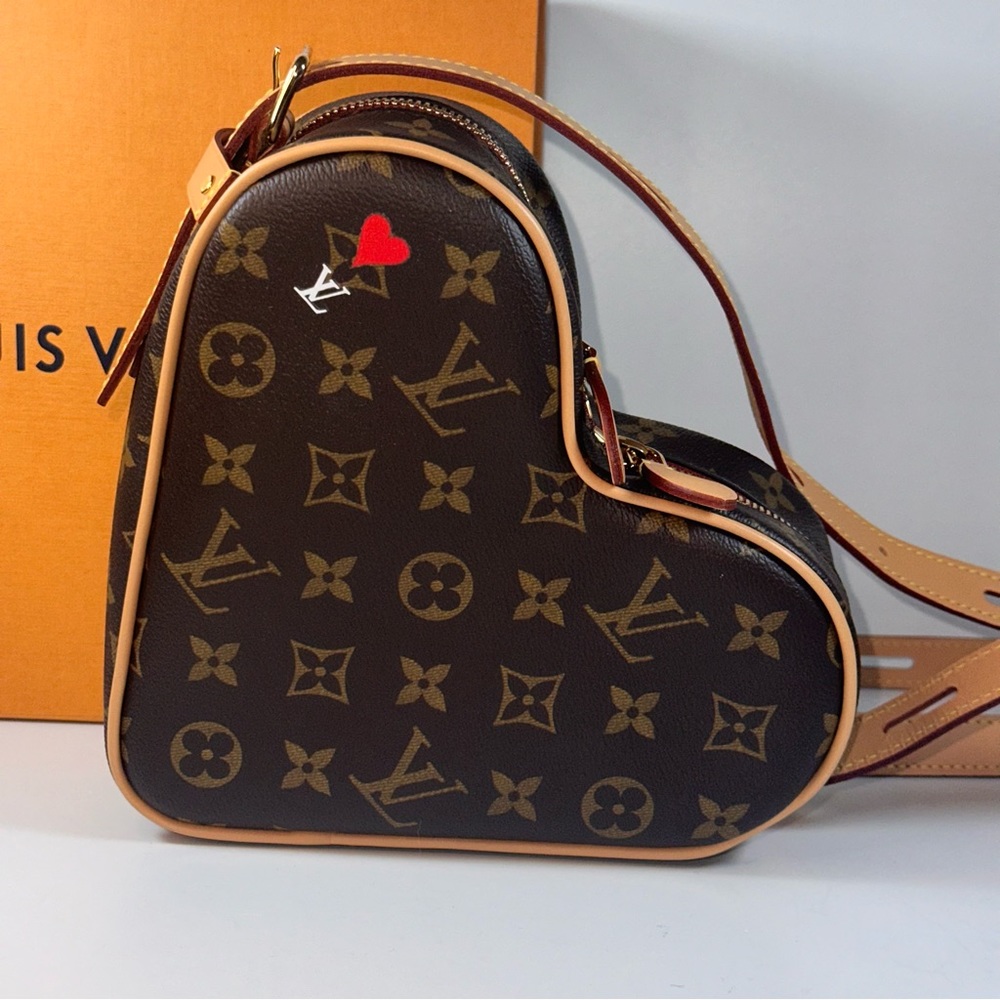 Louis Vuitton Monogram Game On Coeur Heart Bag - Picture 3 of 16